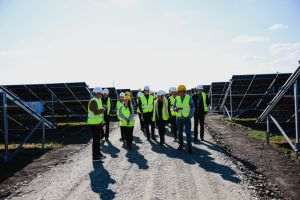 NEPI Rockcastle inaugurează primul parc fotovoltaic, investiţie de 30 milioane euro în judeţul Arad